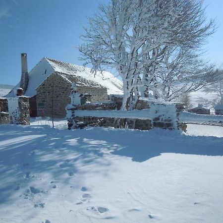 Le Francillon Bed and Breakfast Les Estables Exteriör bild