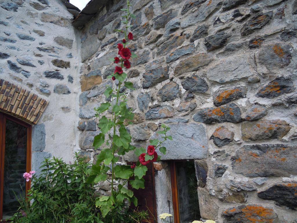 Le Francillon Bed and Breakfast Les Estables Exteriör bild