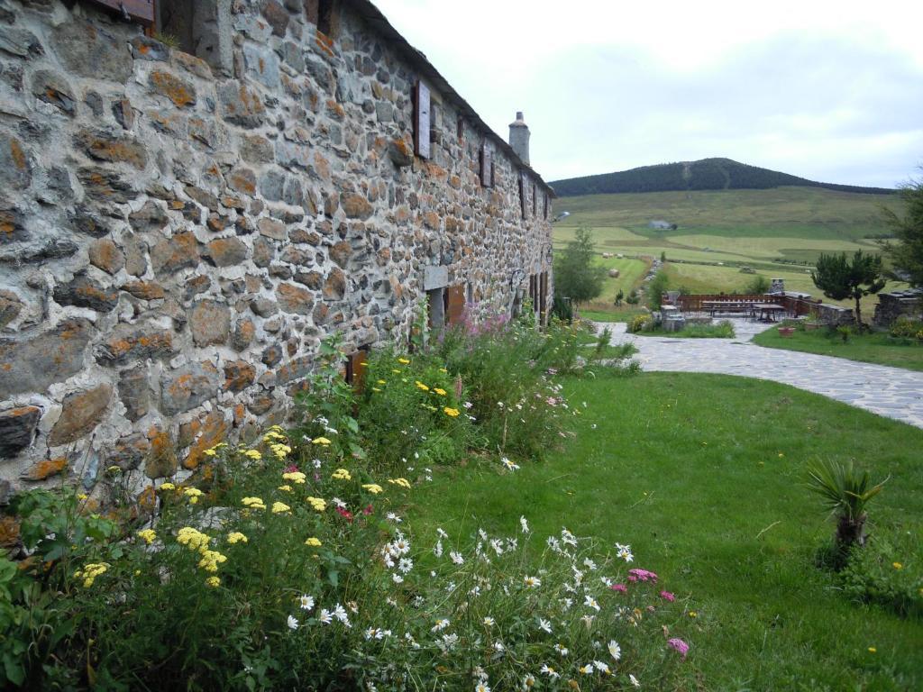 Le Francillon Bed and Breakfast Les Estables Exteriör bild